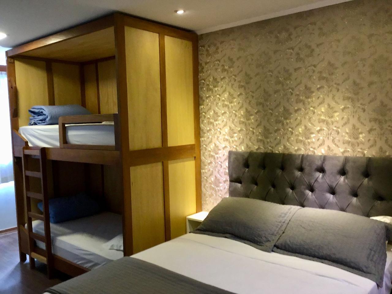 Hostel Eleganz & *