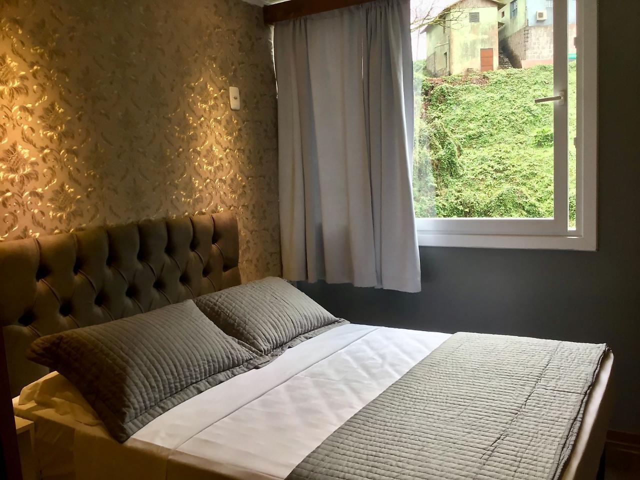Eleganz & Hostel