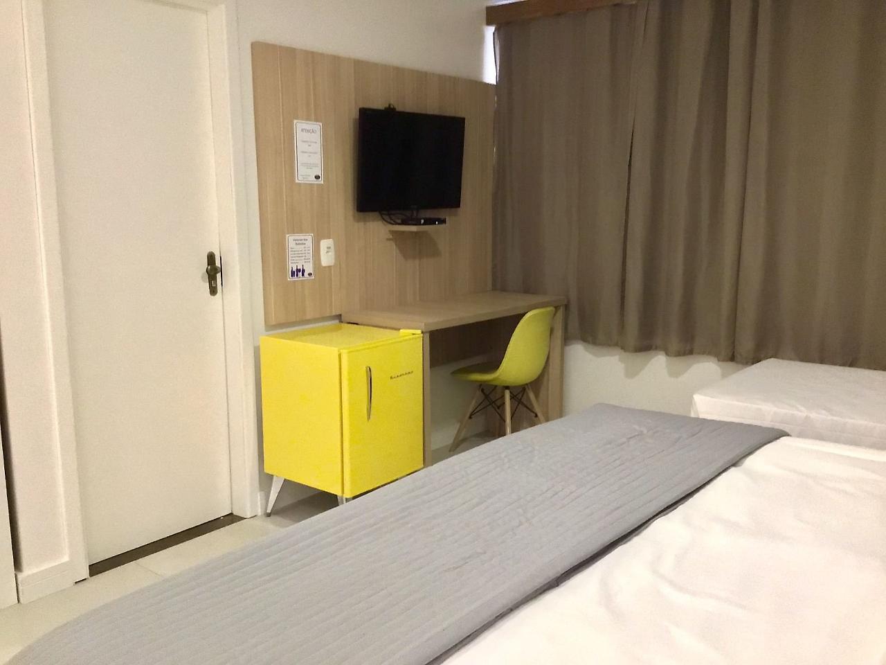 Eleganz & Hostel *